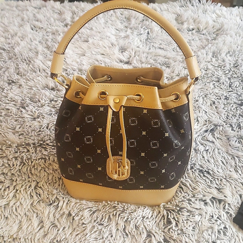 Vintage Belisi hand bag new with out  tags